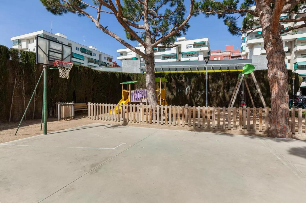 Apartamento Muralla Vilassar De Mar Bagian luar foto